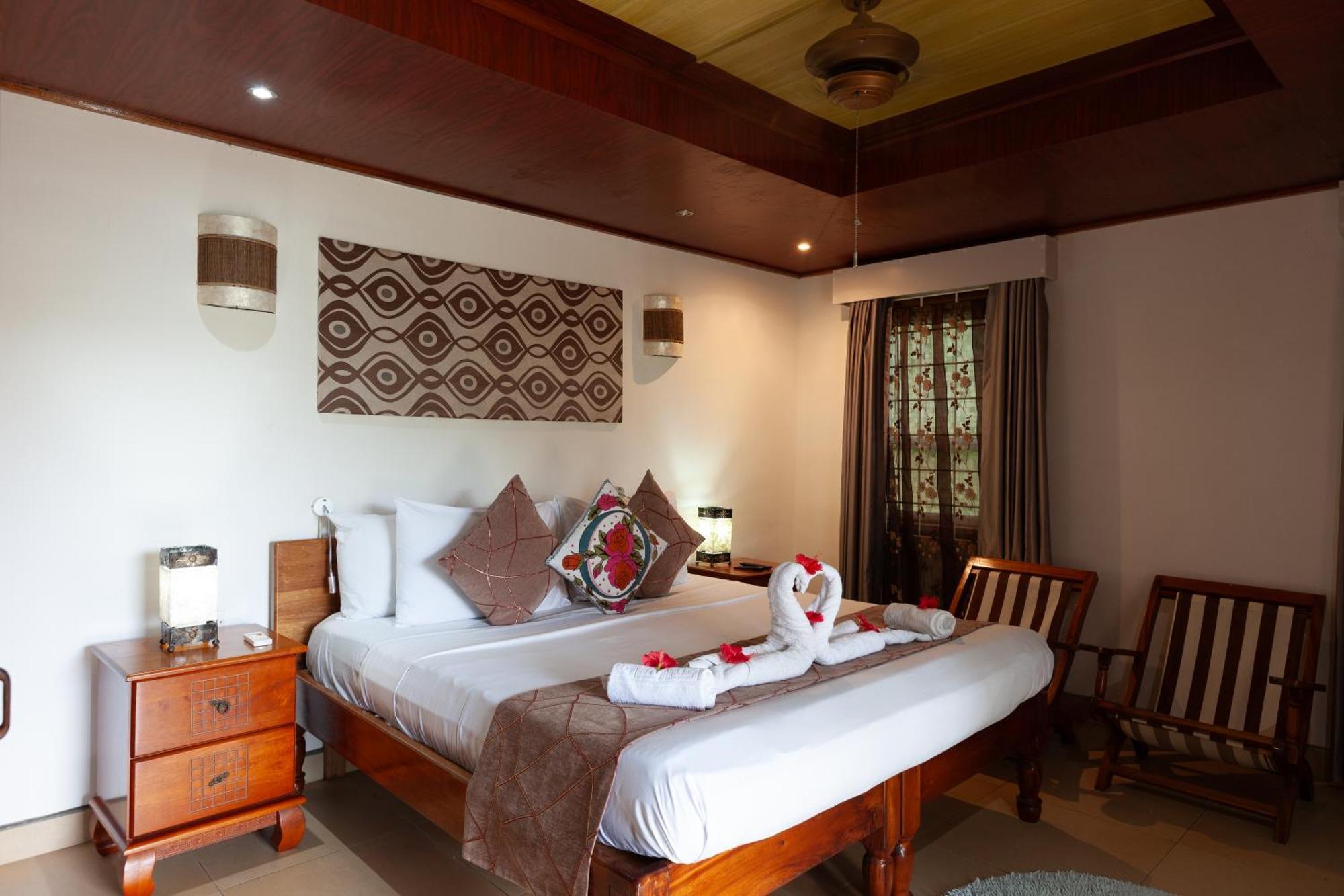 Sea View Lodge Баи-Сейнт-Энн Экстерьер фото